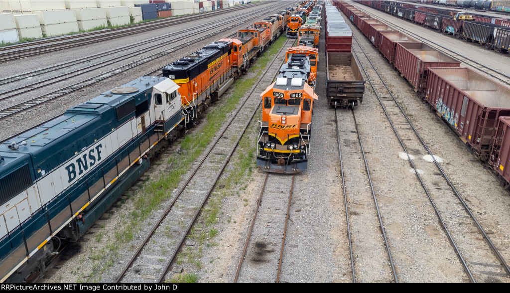 BNSF 1505